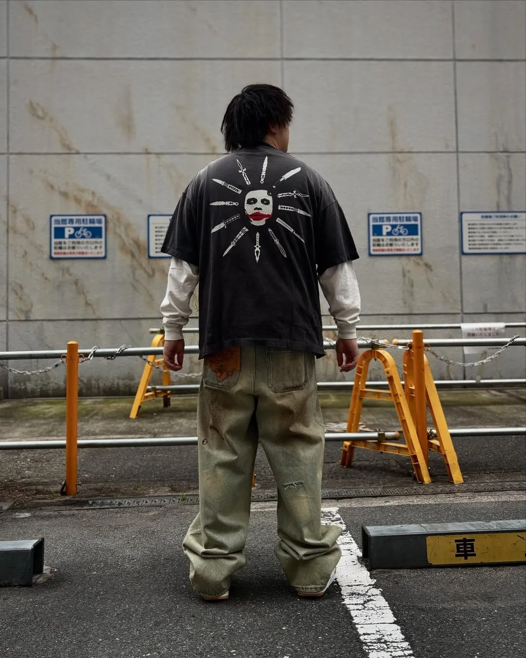 ⚠️This season's most important Batman-Joker IP collaboration SAINT Mxxxxxx x The Dark Knight BTM SS TEE/LIP/BLACK Dark Knight Batman collaboration Joker's Kiss/Joker Dagger retro distressed short-sleeves Washed black S-XL Assute ready-to-wear dyeing Ma Liu faded Re-washed to make old Genuine proofing Custom-made correct main mark Washed mark Differences see pictures and goods Top-notch printing technology God restores every detail of the original product